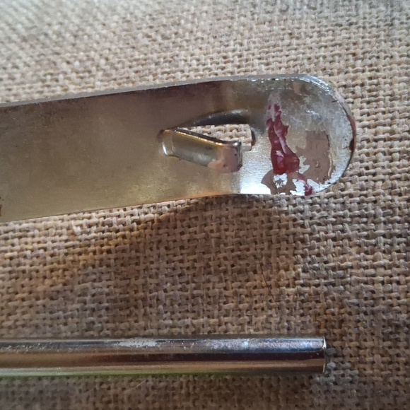 Handheld Can Opener with Black Turning Knob - Picture 2 of 2